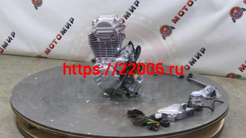 Двигатель 4т. 250 см3 172FMМ (-3A) ZONGSHEN CB250F (воздушное охлаждение) Двигатель 4т. 250 см3 172FMМ (-3A) ZONGSHEN CB250F (воздушное охлаждение)